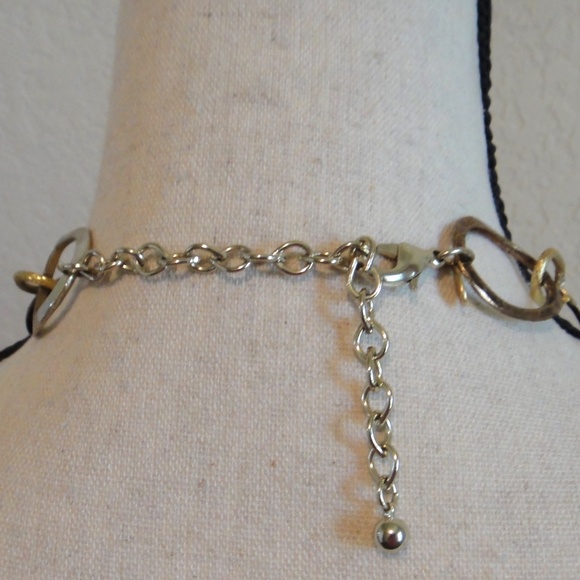 Gold Rings Necklace - Picture 4 of 8